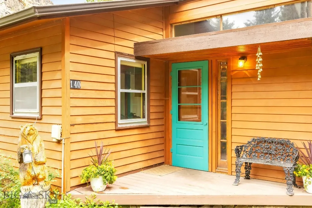 140 Luhn Gallatin Gateway MT 59730