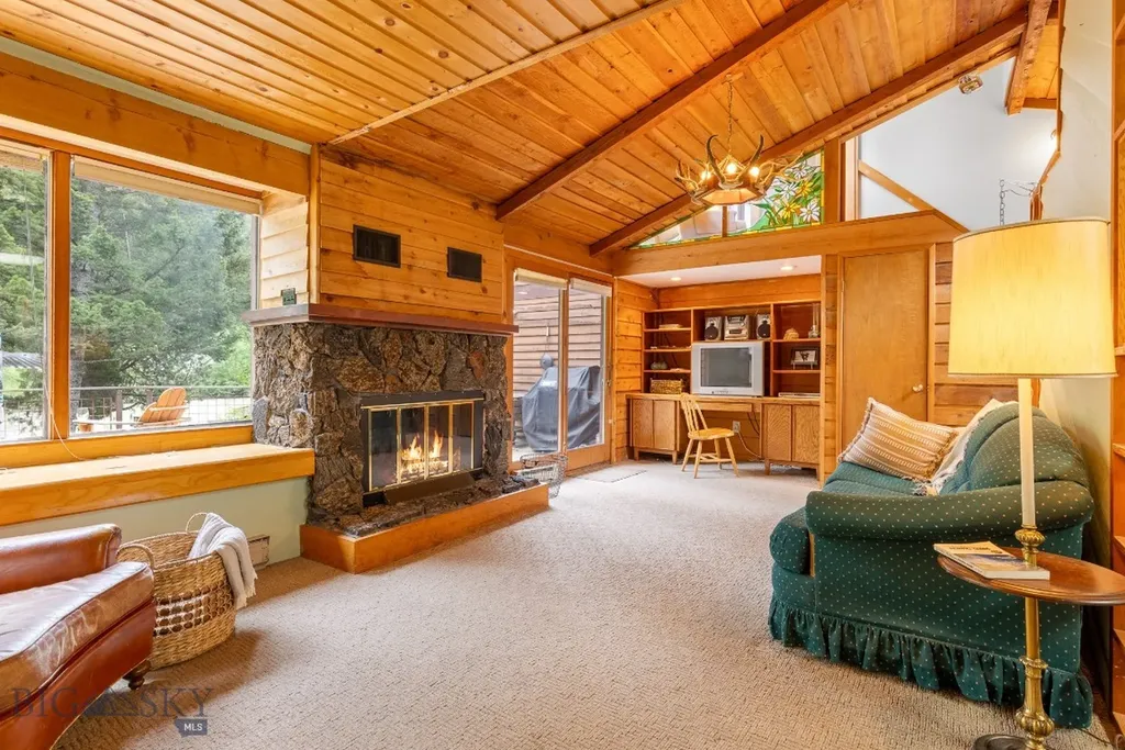 140 Luhn Gallatin Gateway MT 59730