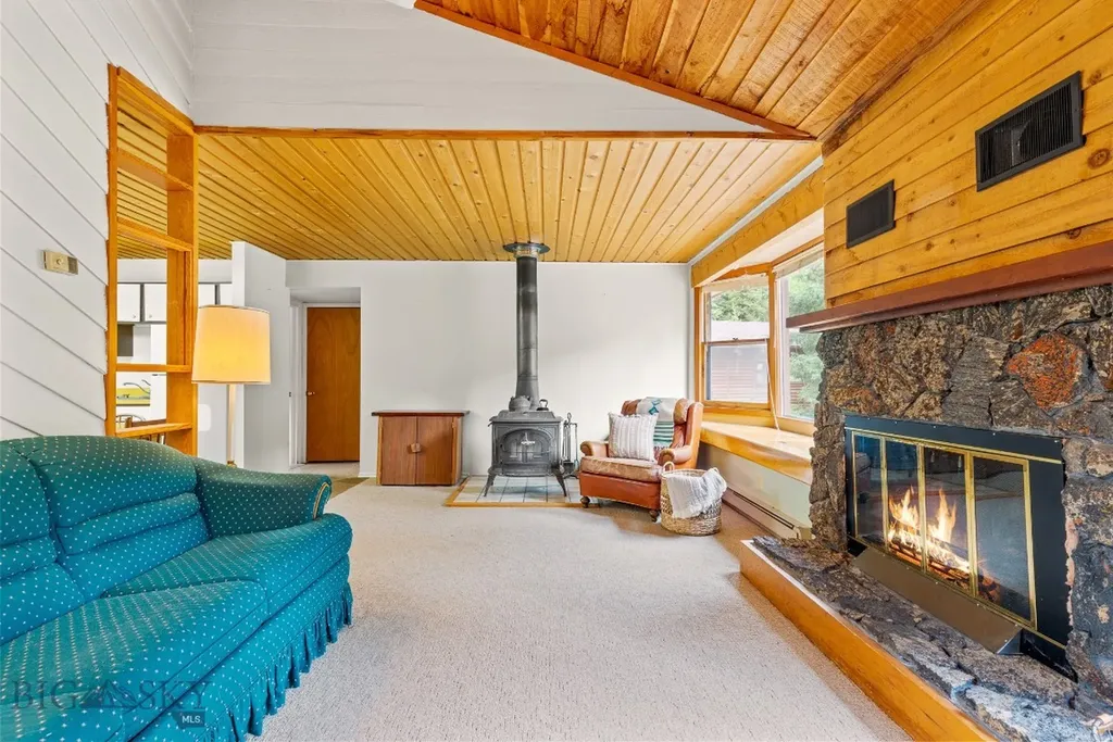 140 Luhn Gallatin Gateway MT 59730