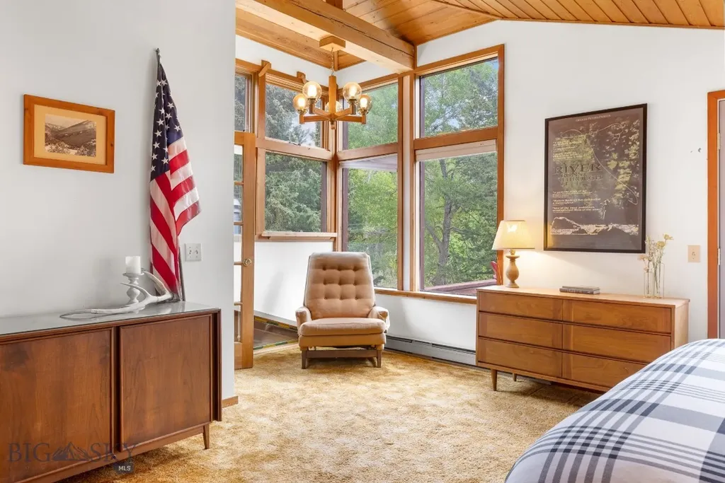 140 Luhn Gallatin Gateway MT 59730