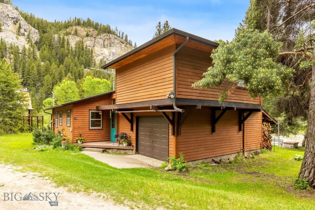 140 Luhn Gallatin Gateway MT 59730