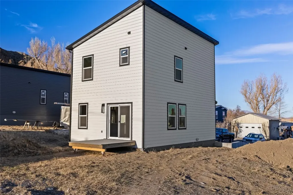 607 N L Street Livingston MT 59047