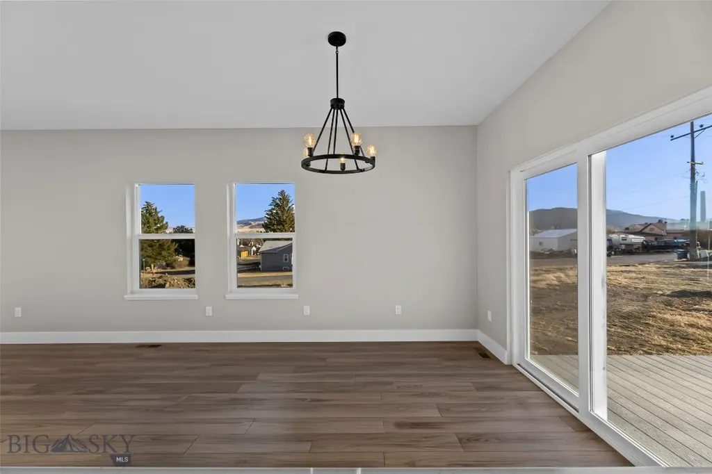 607 N L Street Livingston MT 59047