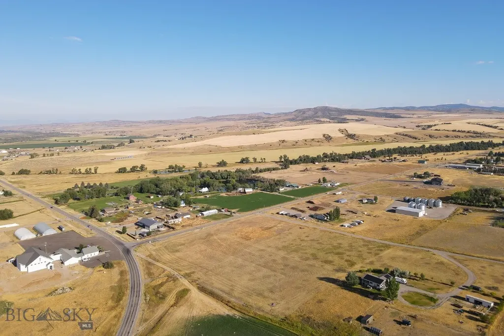 8550 Dry Creek Road Belgrade MT 59714