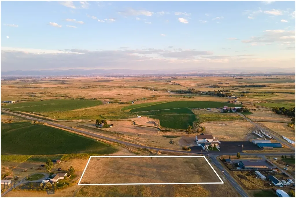 8550 Dry Creek Road Belgrade MT 59714