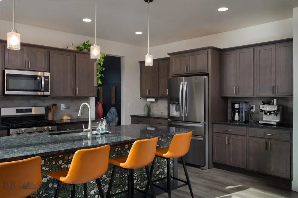 1502 Deadwood Loop Belgrade MT 59714