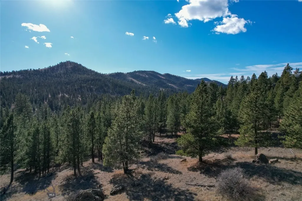 Tract A-2 Clancy Creek Road Clancy MT 59934