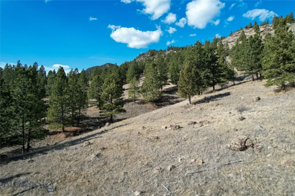 Tract A-2 Clancy Creek Road Clancy MT 59934