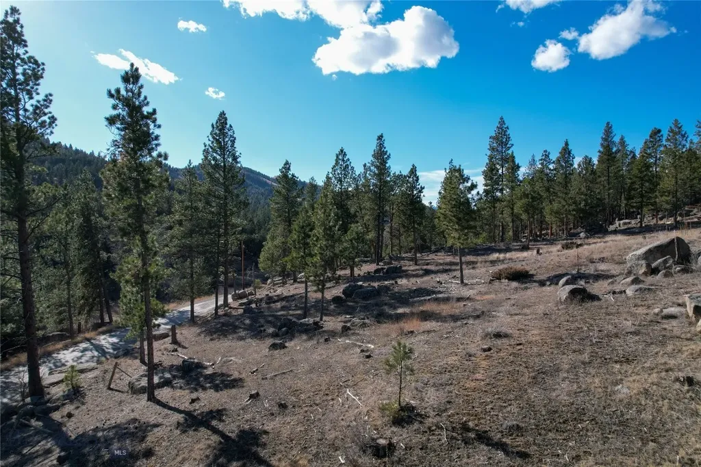 Tract A-2 Clancy Creek Road Clancy MT 59934