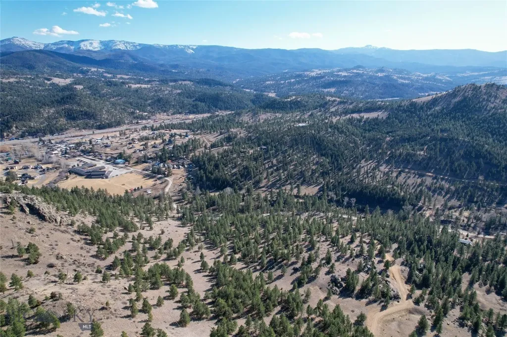 Tract A-2 Clancy Creek Road Clancy MT 59934