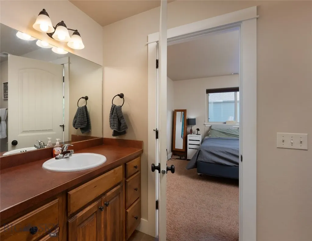 996 Saxon Way Bozeman MT 59718