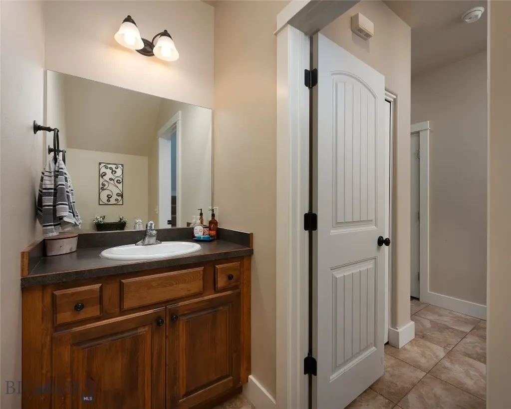 996 Saxon Way Bozeman MT 59718