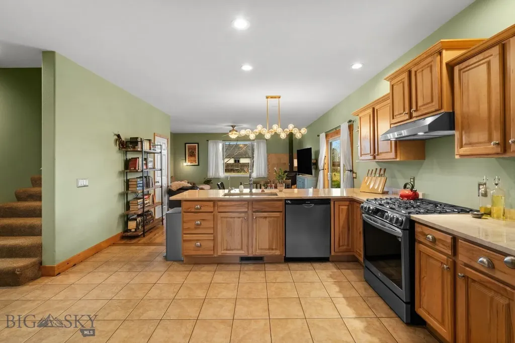 102 W Tobiano Trail Belgrade MT 59714