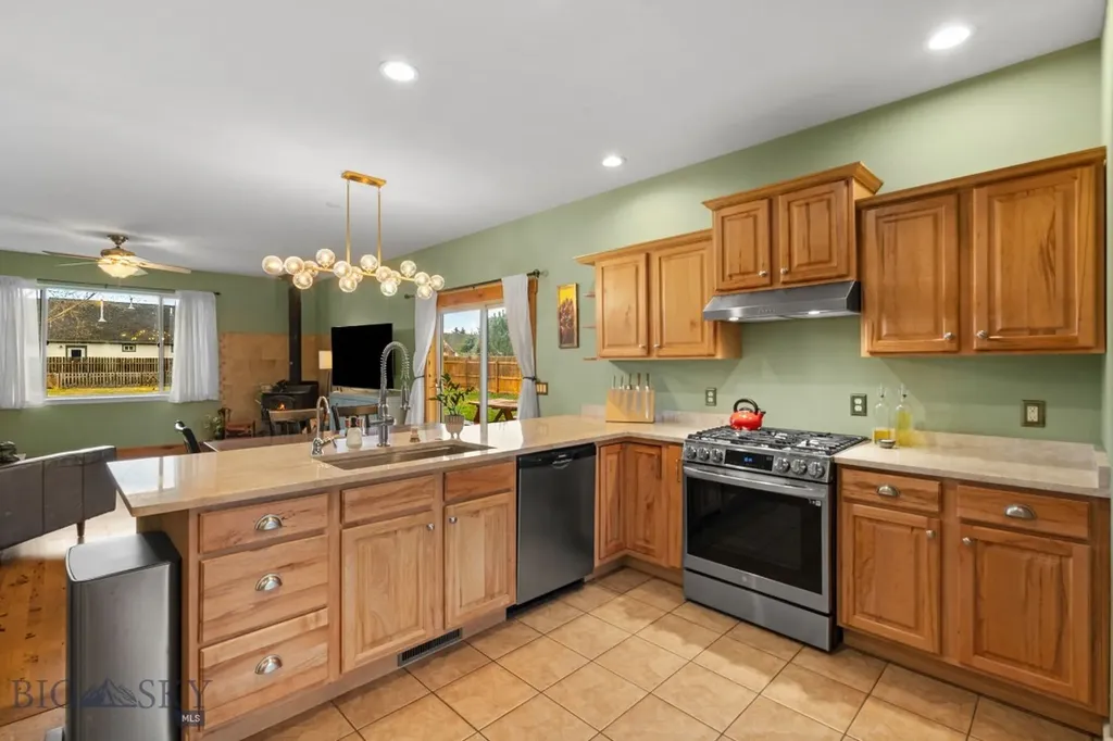 102 W Tobiano Trail Belgrade MT 59714