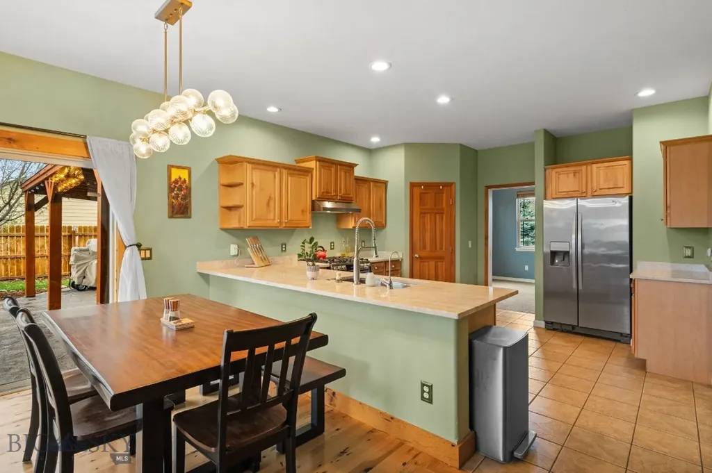 102 W Tobiano Trail Belgrade MT 59714
