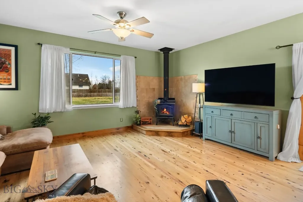 102 W Tobiano Trail Belgrade MT 59714