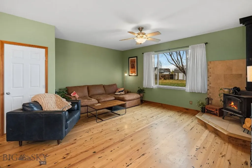 102 W Tobiano Trail Belgrade MT 59714