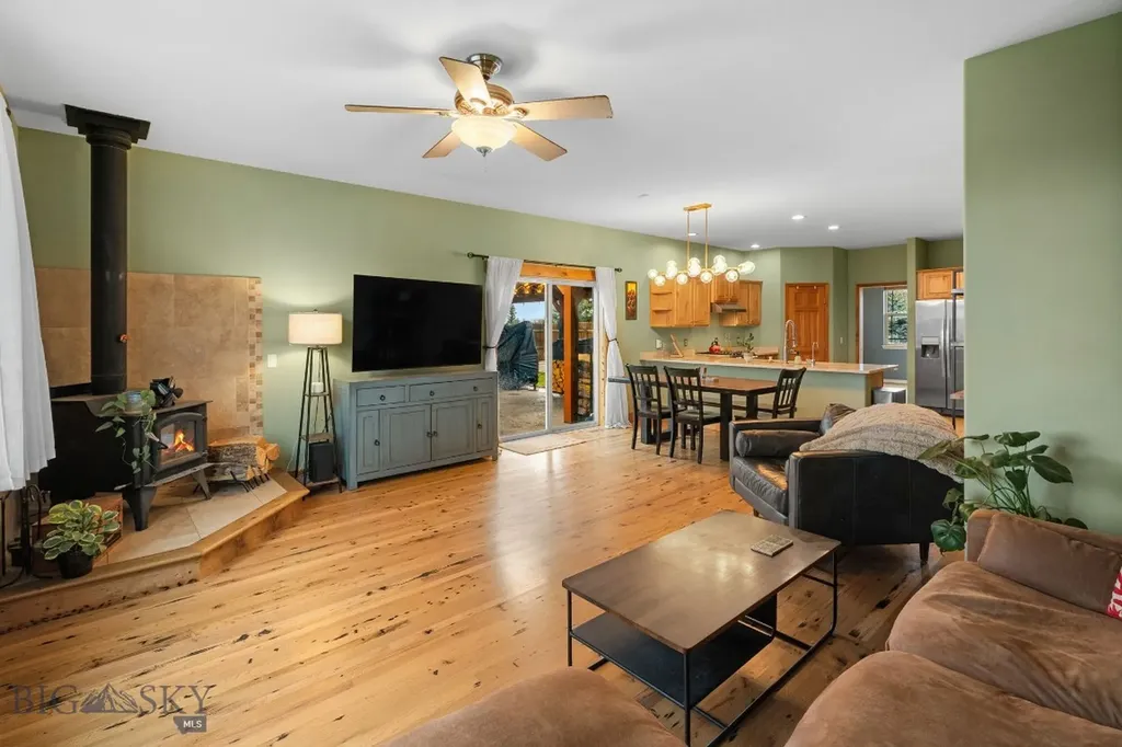 102 W Tobiano Trail Belgrade MT 59714
