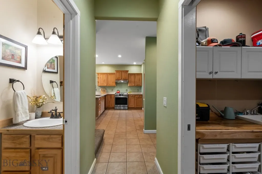 102 W Tobiano Trail Belgrade MT 59714