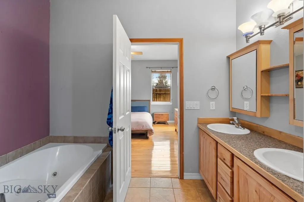 102 W Tobiano Trail Belgrade MT 59714