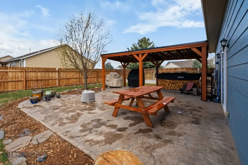 102 W Tobiano Trail Belgrade MT 59714