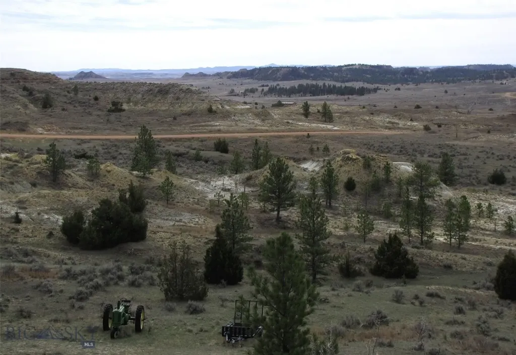 3808 Moon Creek Road Miles City MT 59301
