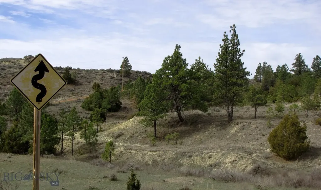 3808 Moon Creek Road Miles City MT 59301