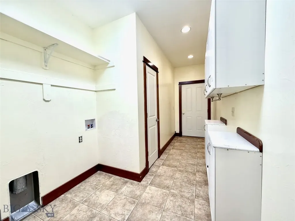 1168 Saxon Bozeman MT 59718