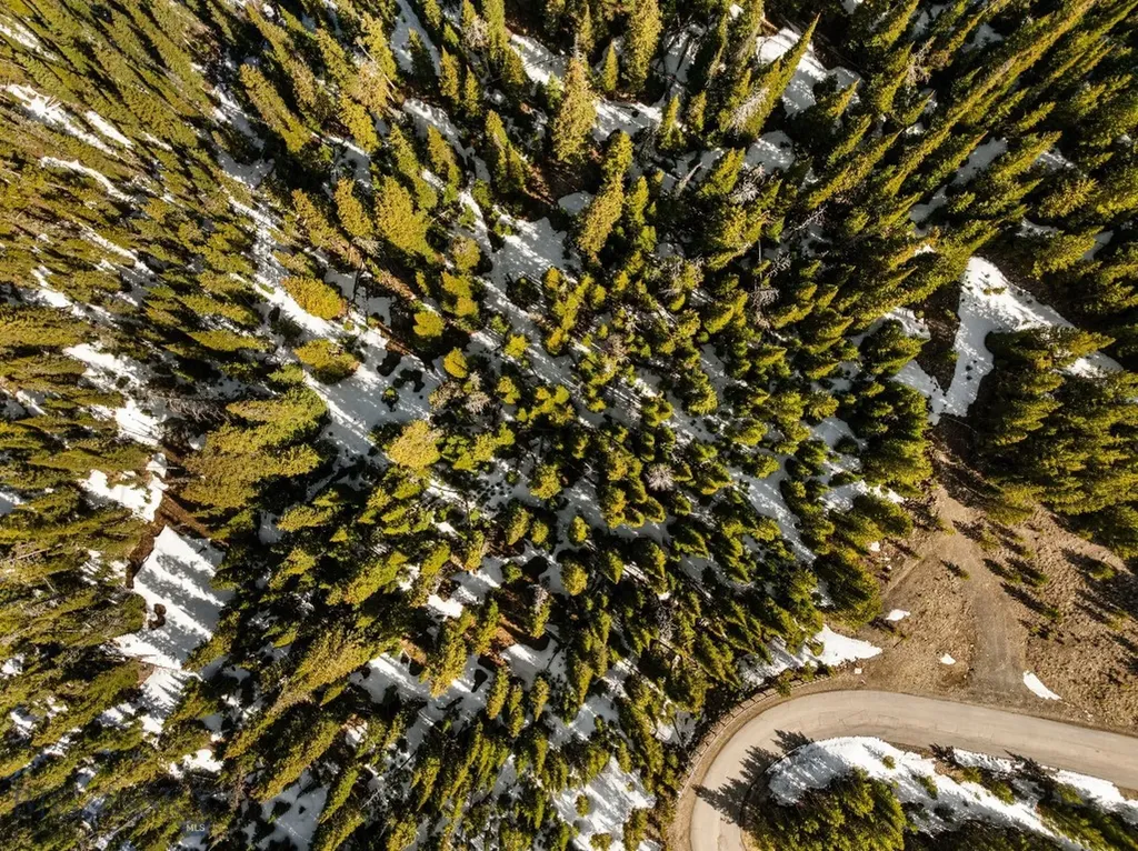 135 Summit View Lot 8 Drive Big Sky MT 59716