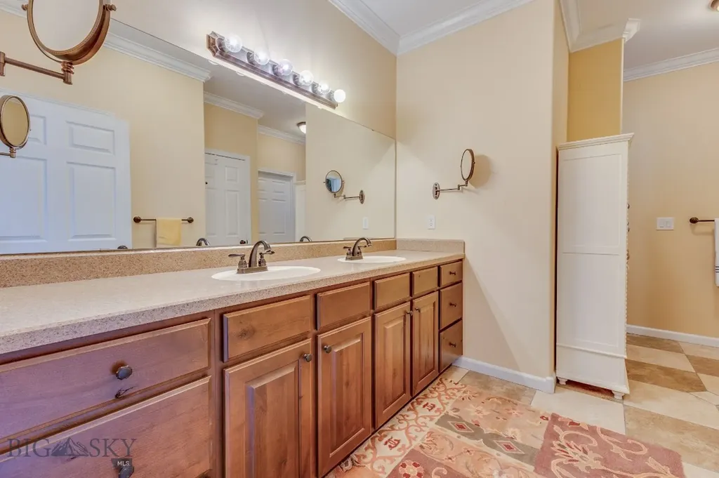 7623 N Leopard Avenue Billings MT 59106