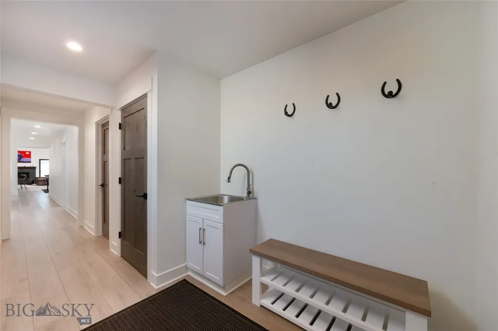 127 Montana Way Ennis MT 59729