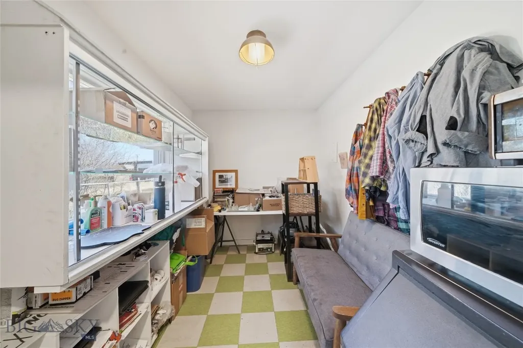 220 S Broadway Street Belgrade MT 59714