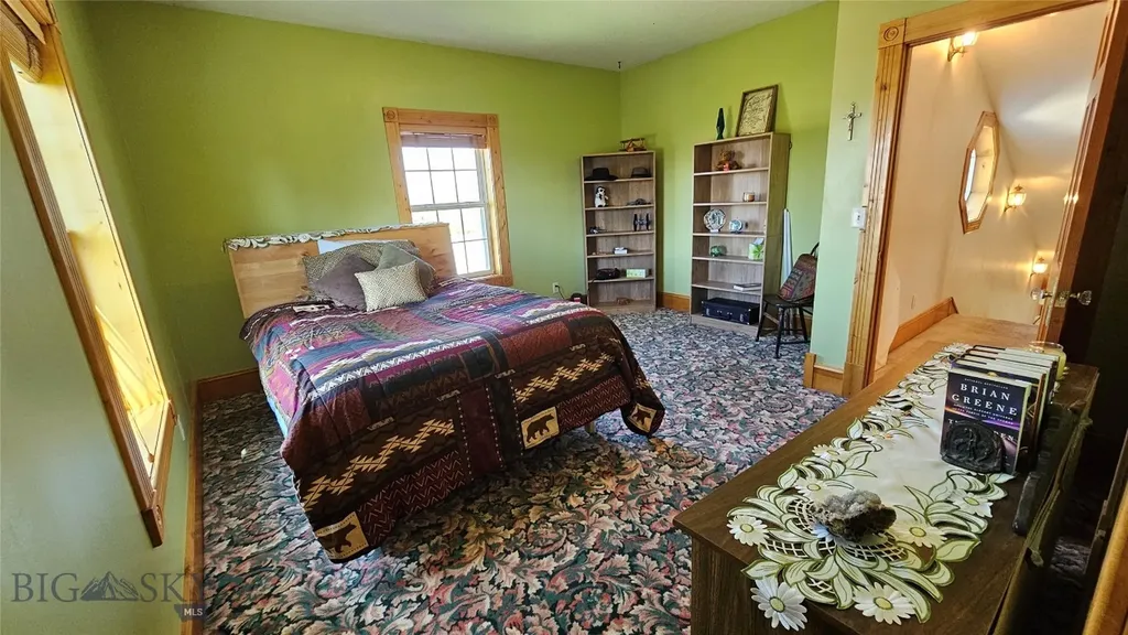 6310 W Dry Creek Road Manhattan MT 59741