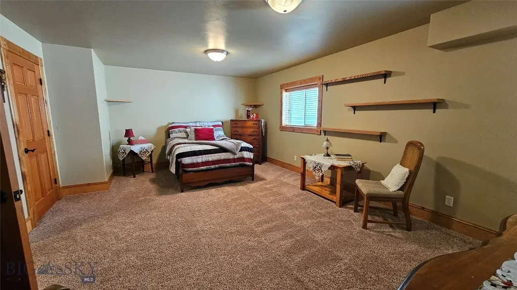 6310 W Dry Creek Road Manhattan MT 59741