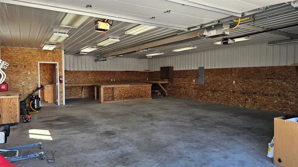 6310 W Dry Creek Road Manhattan MT 59741