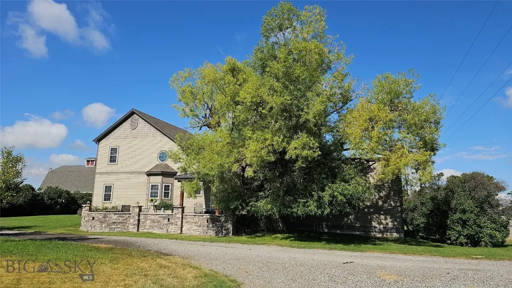 6310 W Dry Creek Road Manhattan MT 59741