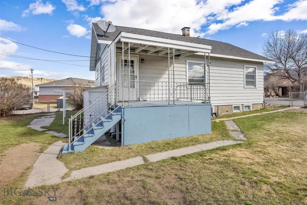 1699 Grand Butte MT 59701