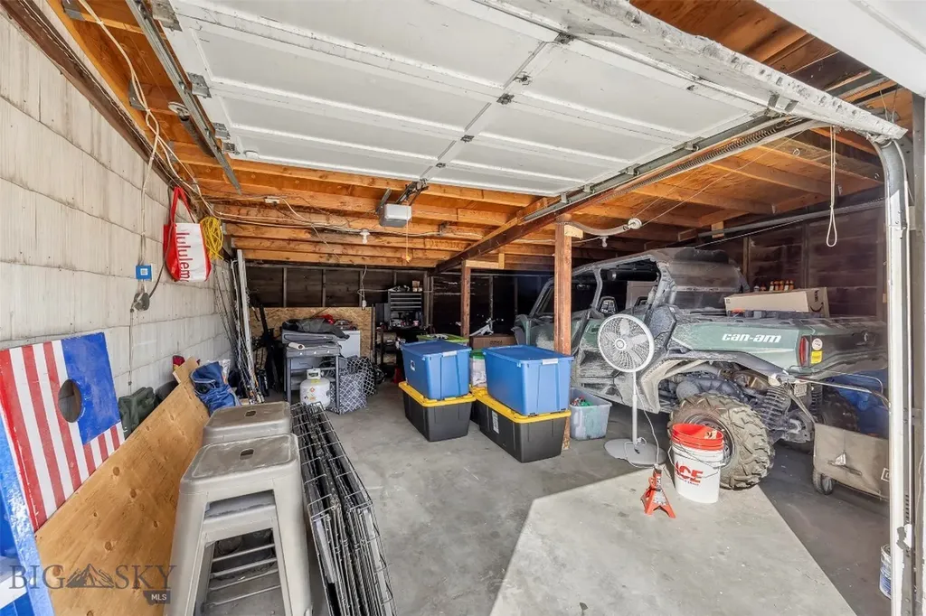 1699 Grand Butte MT 59701