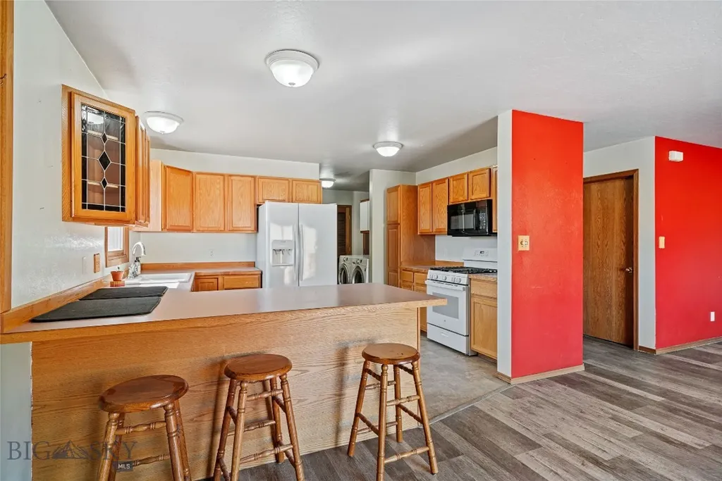 24 Lower Rader Creek Road Whitehall MT 59759
