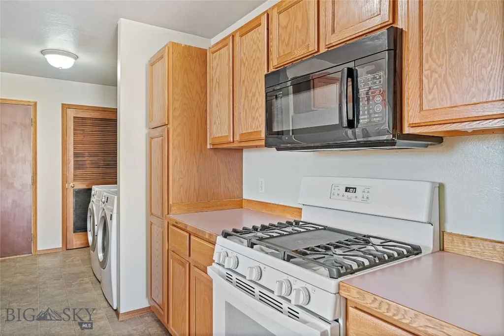 24 Lower Rader Creek Road Whitehall MT 59759