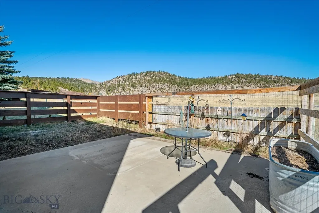 24 Lower Rader Creek Road Whitehall MT 59759