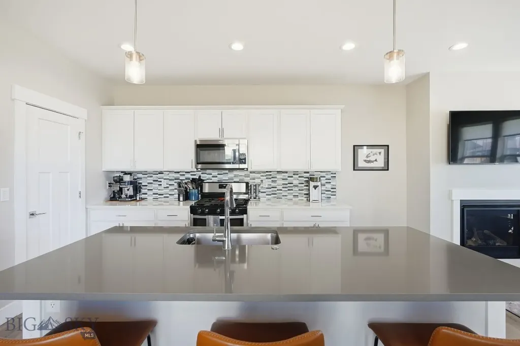 924 Butler Creek Belgrade MT 59714