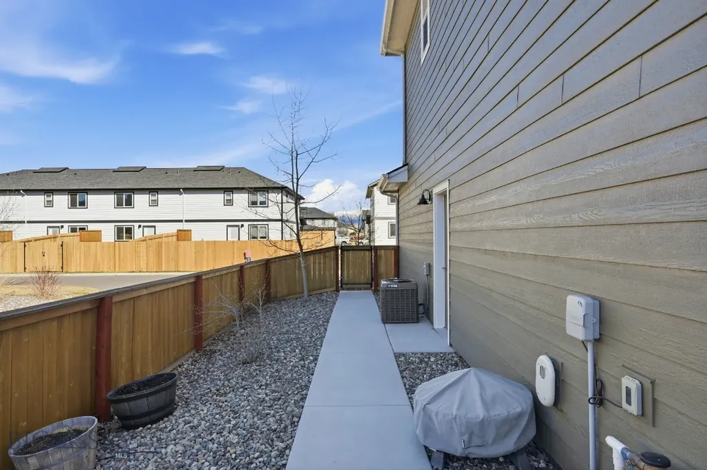 924 Butler Creek Belgrade MT 59714