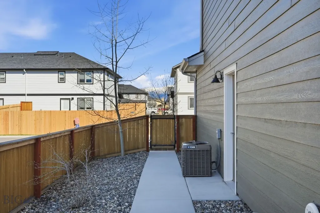 924 Butler Creek Belgrade MT 59714
