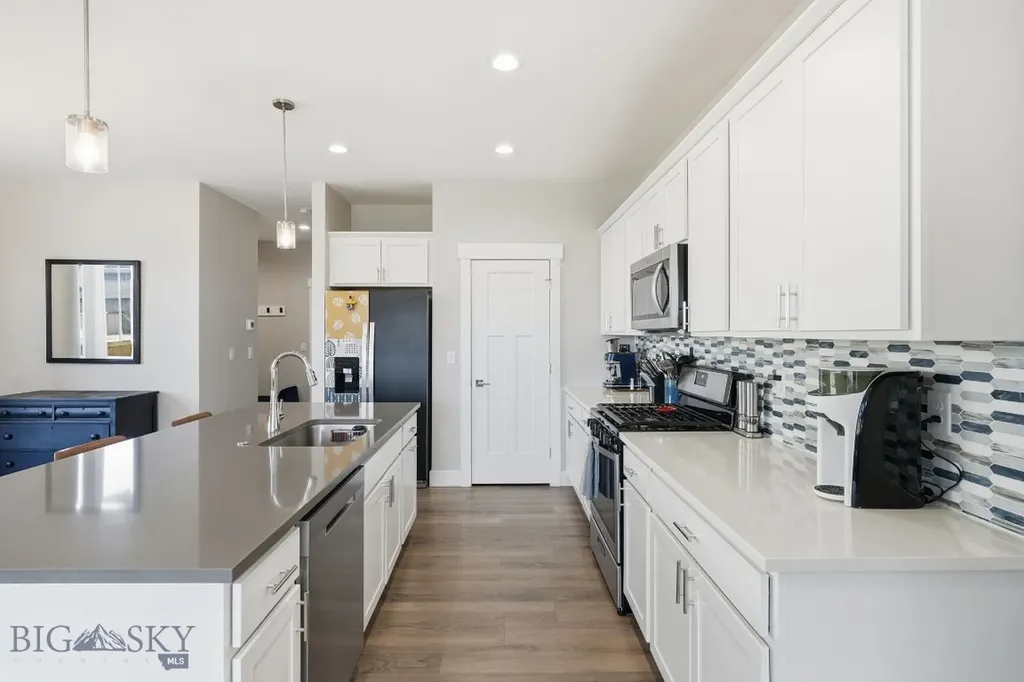 924 Butler Creek Belgrade MT 59714