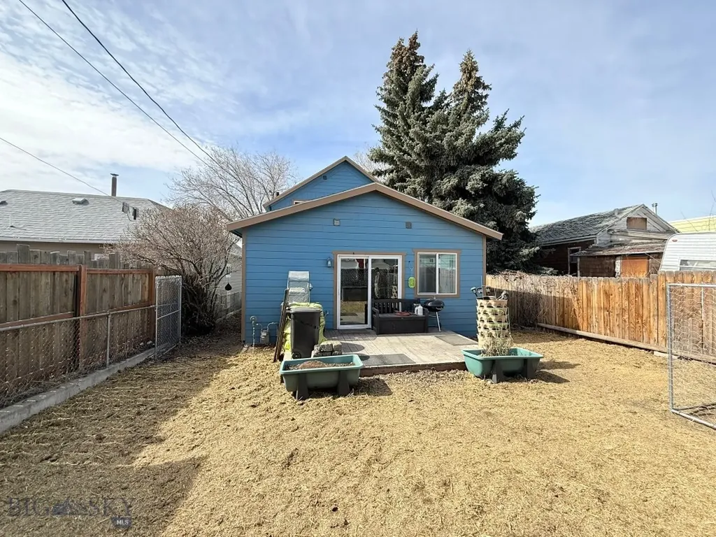 1122 Iowa Butte MT 59701