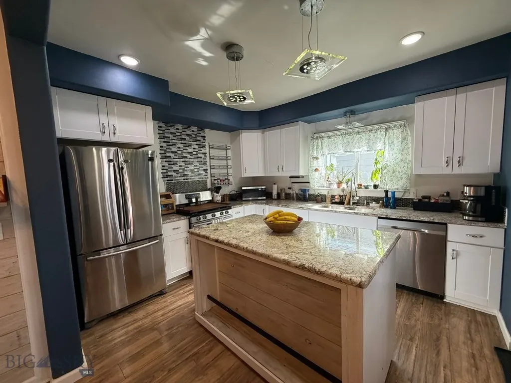 1122 Iowa Butte MT 59701