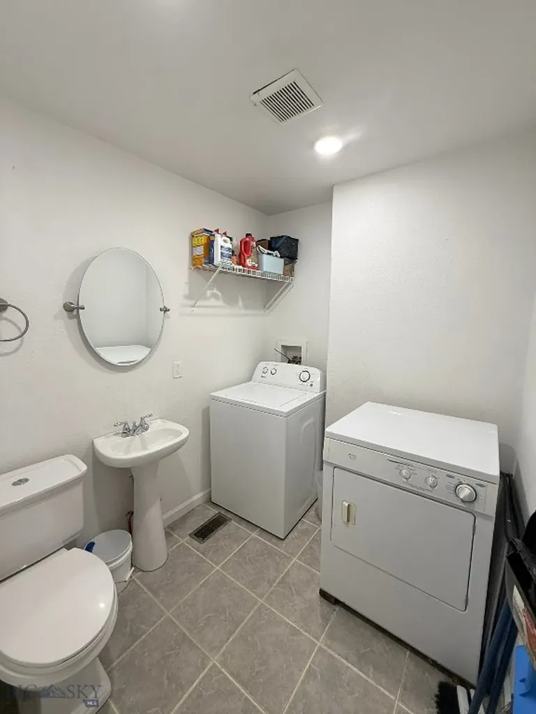 1122 Iowa Butte MT 59701
