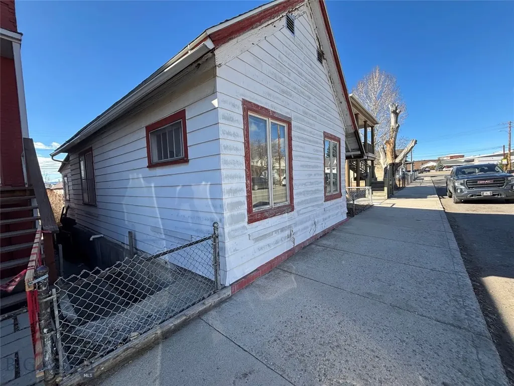 1130 E. 2nd Street Butte MT 59701