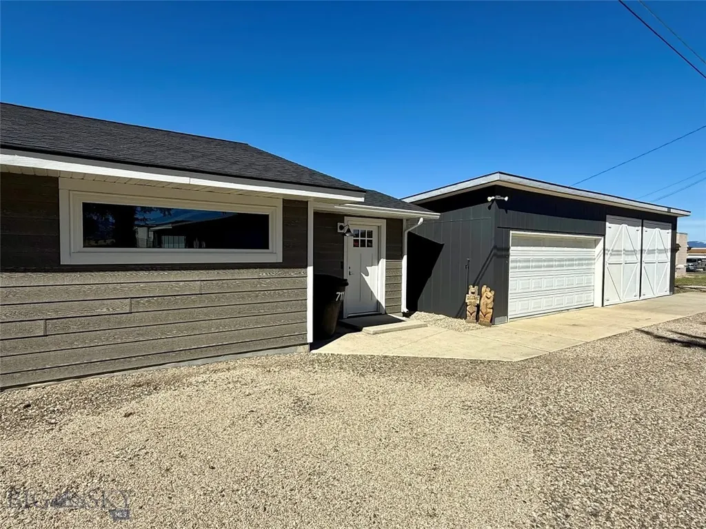 711 Mill Street Deer Lodge MT 59722